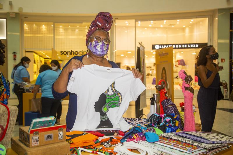 Mulheres empreendedoras dão exemplo de solidariedade, afeto e resistência