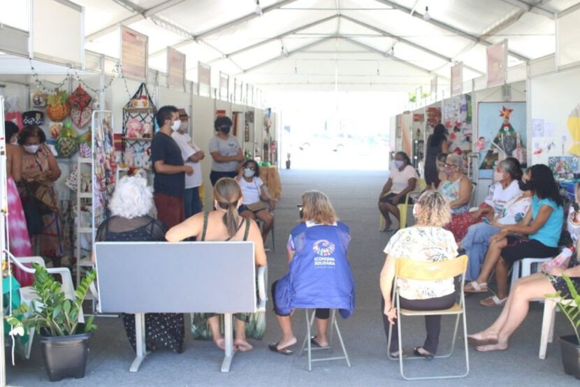 Entidades oferecem inclusão digital para negócios da economia solidária