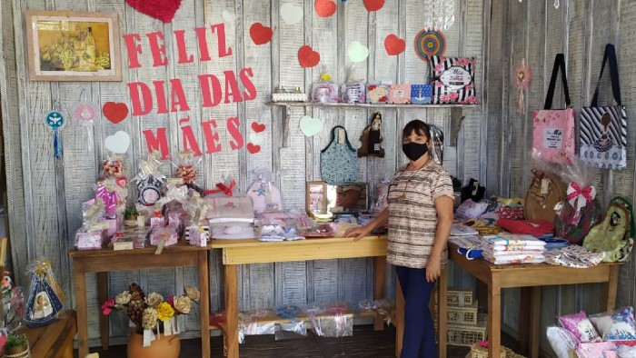 Economia Solidária comercializa presentes para o Dia das Mães em Londrina