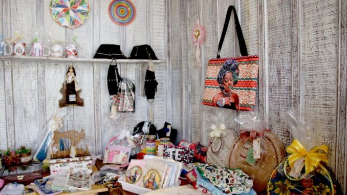 Feira da Economia Solidária será realizada no pátio da Prefeitura de Londrina/PR