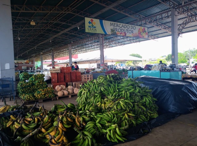 Três dias feira de Economia Solidária reúne cerca de 100 produtores em Rio Branco/AC
