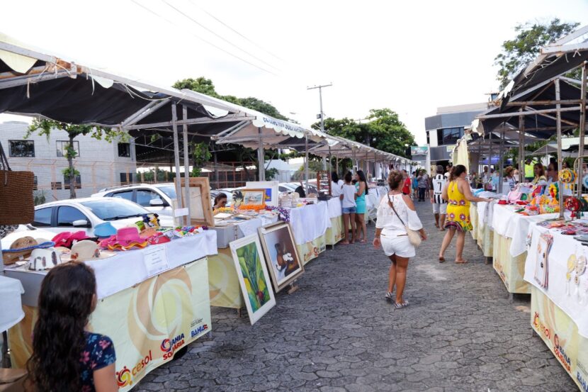 Feira de Economia Solidária é uma boa opção de programa deste final de semana em Lauro de Freitas/BA